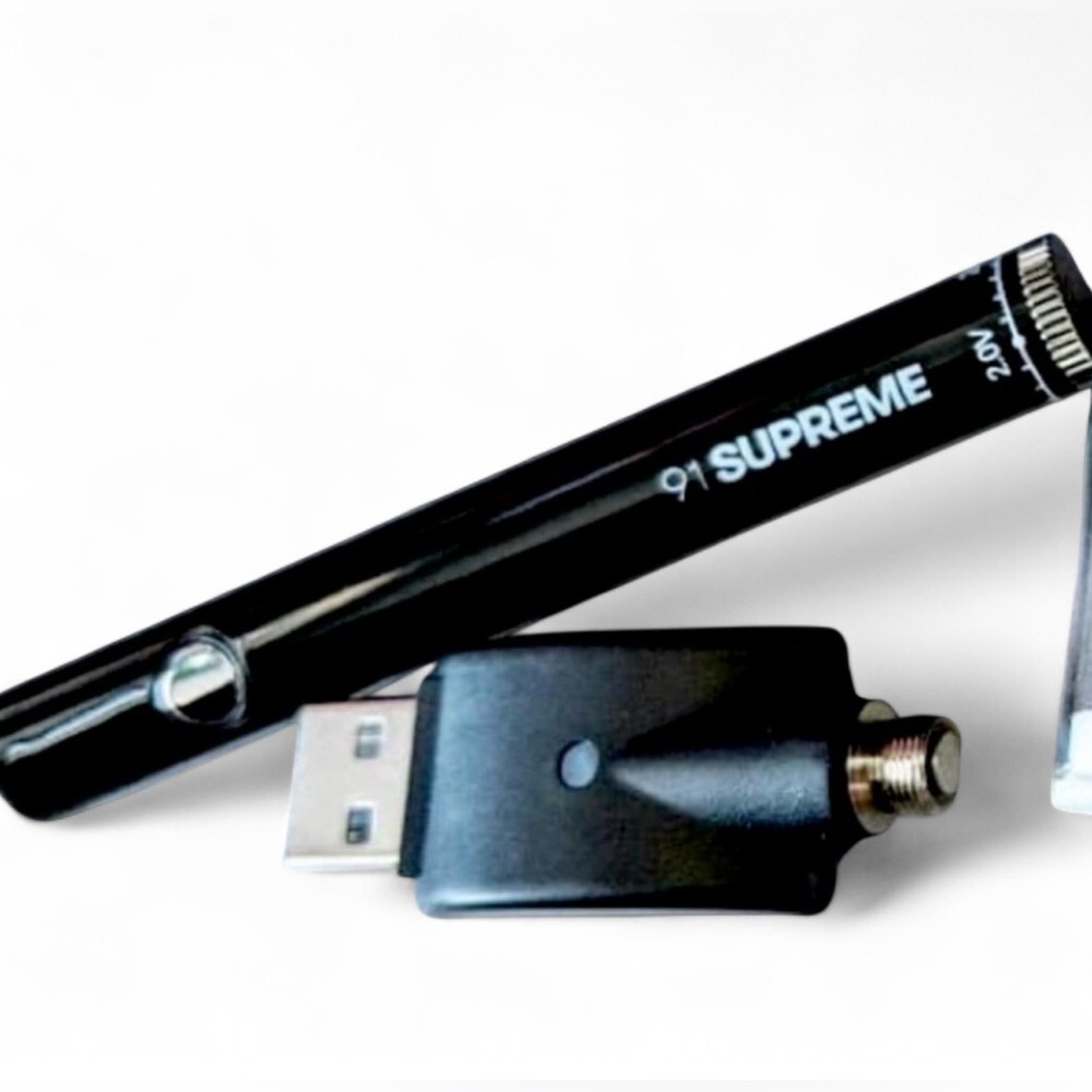 BNIB Universal Rechargeable Pen 91 Supreme